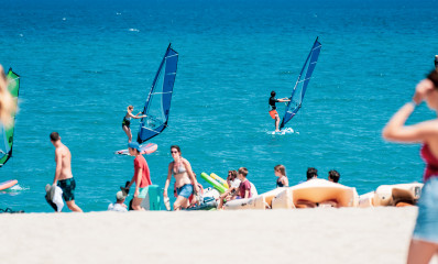 faire de la planche a voile argeles